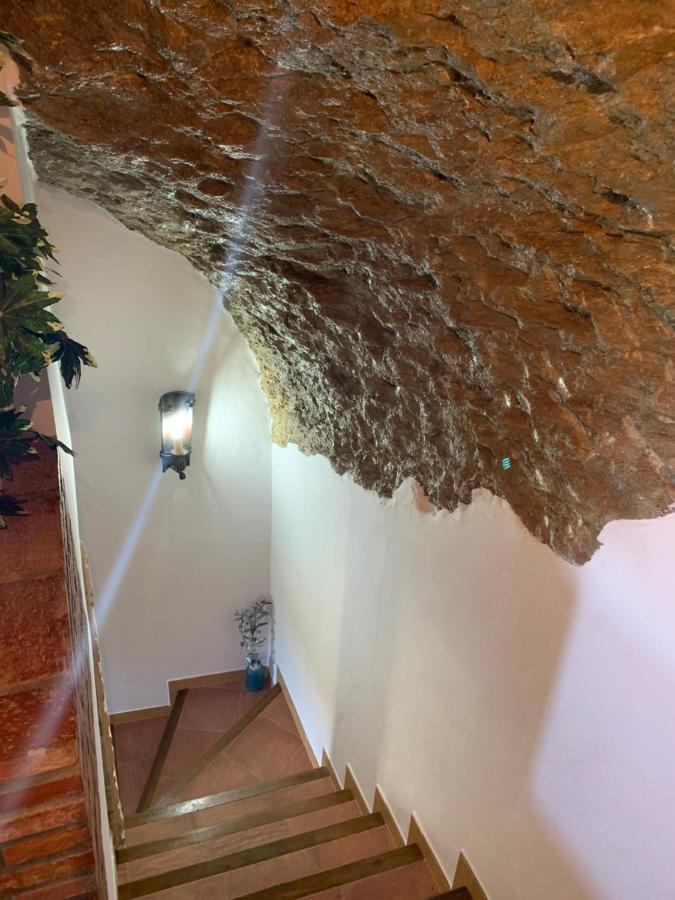 Gasthaus Casa Cueva "Las Calcetas" Setenil De Las Bodegas Exterior foto