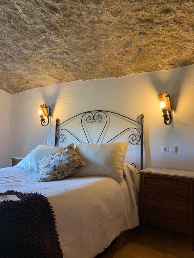 Gasthaus Casa Cueva "Las Calcetas" Setenil De Las Bodegas Exterior foto